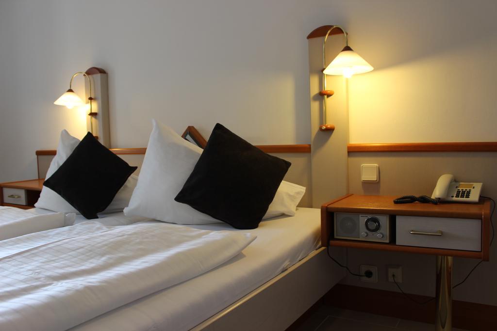 Seehotel Paulitsch Velden am Wörthersee Habitación foto